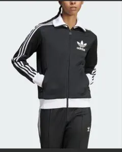 adidas トラックジャケット