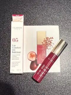 【新品・未使用】CLARINS リップコンフォートオイル 05のサムネイル