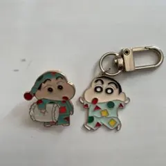 クレヨンしんちゃん30周年ピンバッチコレクション - メルカリ