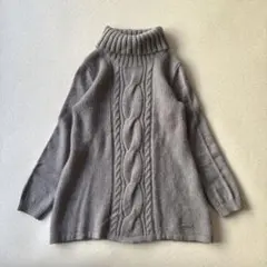 【美品】バーバリー　羊毛　モヘヤ　タートルネック　ケーブルニット　M