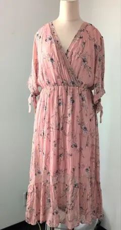 花柄ピンクラップワンピース