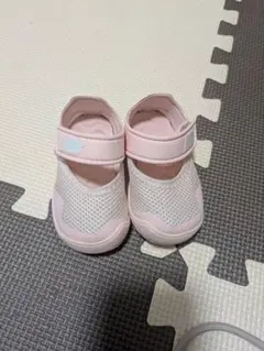 New Balance ベビーサンダル ピンク　ニューバランス