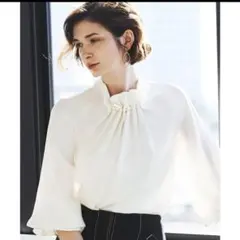 ウエーブタックパールデザインブラウス　RULRUE BOUTIQUE