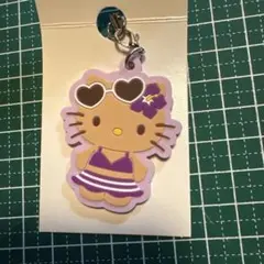 ハローキティ 日焼けキティ 100均 ラバーストラップ 紫