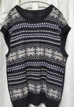 ダークグレー 雪の結晶柄 ノースリーブニットベスト L