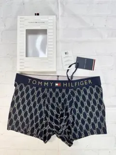 トミーヒルフィガーボクサーパンツストレッチコットントランクスSマーク総柄新品のサムネイル