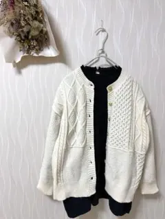 Item thumbnail for item ec8d6c98-66a0-433d-abf7-7e51c30b383e