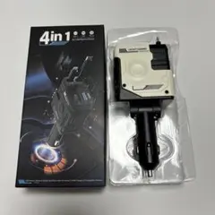 4in1 車載充電器 USBポート付き　シガーソケット　ホワイト　白