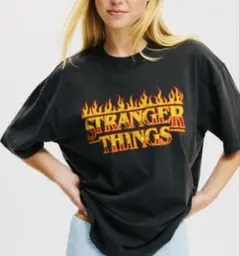 STRANGER THINGS TシャツCOTTON ON
