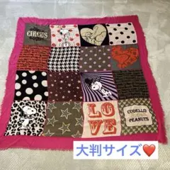 【美品✨✨】スヌーピーとカラフルなパターンのパッチワークデザインスカーフ❤️