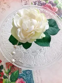 ハンドメイド 造花 コサージュ シンプル クリームホワイト パール付き 入学式