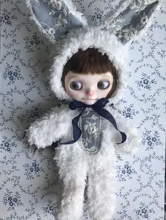 Item thumbnail for item e196b4ac-76ef-4153-8c07-35f3fc3a407d