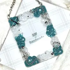 Item thumbnail for item ce9acf16-8bc1-415e-8342-f01c332738e1