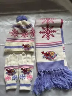 セサミストリート エルモ ゾーイ ニット帽 マフラー 手袋 フリーサイズ