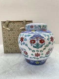 景徳鎮　茶壺　大明成化年製 花蝶文