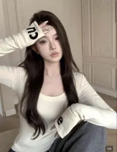 SHEIN 長袖Tシャツ ホワイト 袖口ロゴ