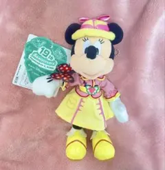 東京ディズニーシー　グリーティングトレイル　ミニーマウス　ぬいぐるみバッジ　新品