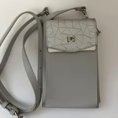 サマンサタバサ　ツイステッドワンダーランド　スマホショルダー