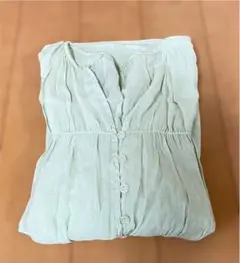 ふんわり軽い⭐︎薄い緑色の五分袖シャツ 全日本婦人子供服工業組合連合会