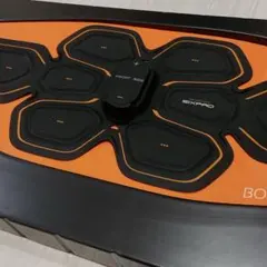 SIX PAD アブズベルト 本体 (腹周り用)のサムネイル