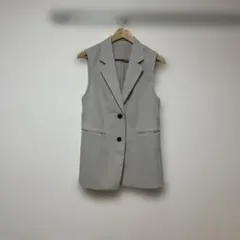 ベージュ ベスト襟付き