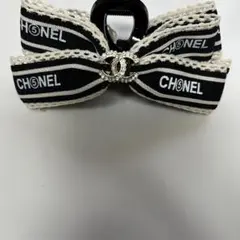FENDI ヘアクリップ バレッタ ロゴ リボン - メルカリ