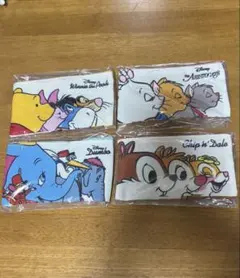 ディズニーストア　シークレットポーチ　ダンボ・ぷーさん・マリーちゃん・チップ