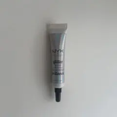 NYX ニックス　グリッタープライマー　アイシャドウベースのサムネイル
