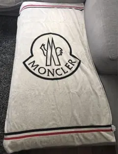 MONCLER 大判タオルブランケット② 2026年最新】MONCLER アウトドア 毛布・ブランケットの人気アイテム
