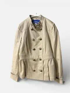 バーバリーブルーレーベル トレンチ風ノーカラージャケットダブルボタン ベージュ