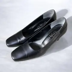 【used】DA TRUSSARDI トラサルディ 黒パンプス 23cm