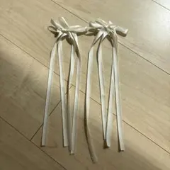 アイボリー サテンリボンヘアピン 2個セット