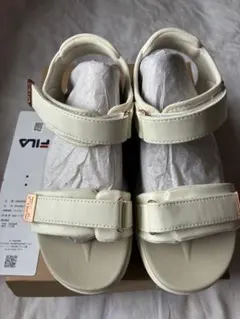 FILA スポーツサンダル ホワイト　新品未使用のサムネイル