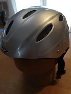 自転車用ヘルメット　フリーサイズ　シルバーのサムネイル