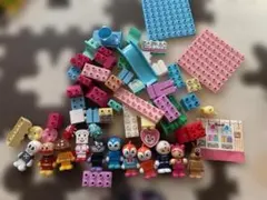 アンパンマンフィギュア11個とドキンちゃんのブロックラボ セット