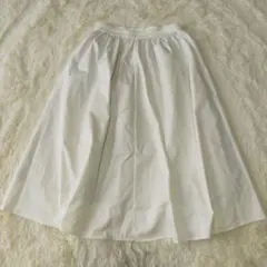 GU ジーユー ホワイト フレアスカート ゴムウエスト Mサイズ シンプル