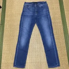 ユニクロ ハイライズシガレットジーンズ 25 ②