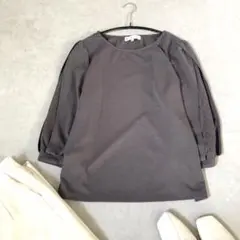 極美品クミキョク シアースリーブドット柄カットソーストレッチ素材