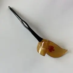 葉型の髪飾り 赤い花付き