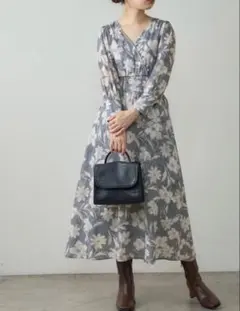 every very nice claup オリエンタル花柄ジャガードワンピース