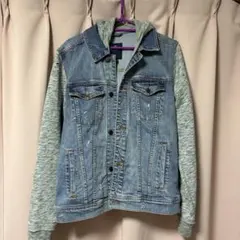 HOLLISTER フード付きデニムジャケット Lサイズのサムネイル