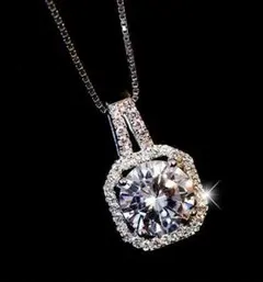 N-19 エレガントなラウンドカットネックレス ペンダント プレゼント