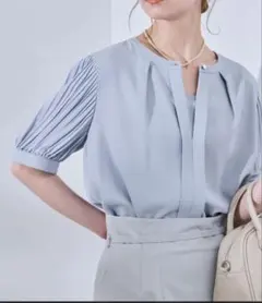 【ROPÉ PICNIC】　袖プリーツハーフスリーブブラウス
