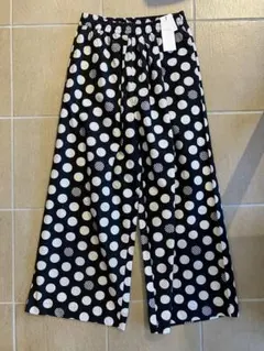 fu-dueka:: エーカ 　ドット柄ワイドパンツ　Black