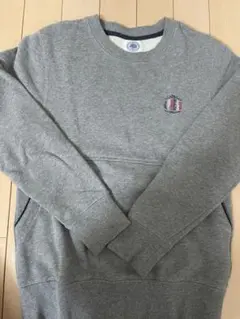 グレー トップス