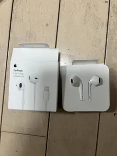 Apple EarPods Lightning接続 ホワイト