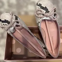 【未使用品】Pretty Ballerinas パイソン柄 フラットシューズ36のサムネイル