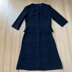 黒のペプラムドレス 7分袖