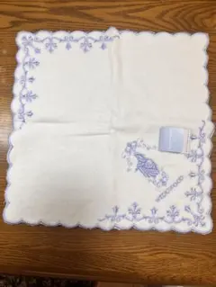 WEDGWOOD 刺繍タオルハンカチ ホワイト・ラベンダー