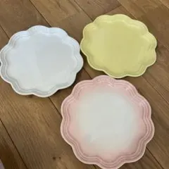 中古品　LE CREUSET 波形皿 3枚セット